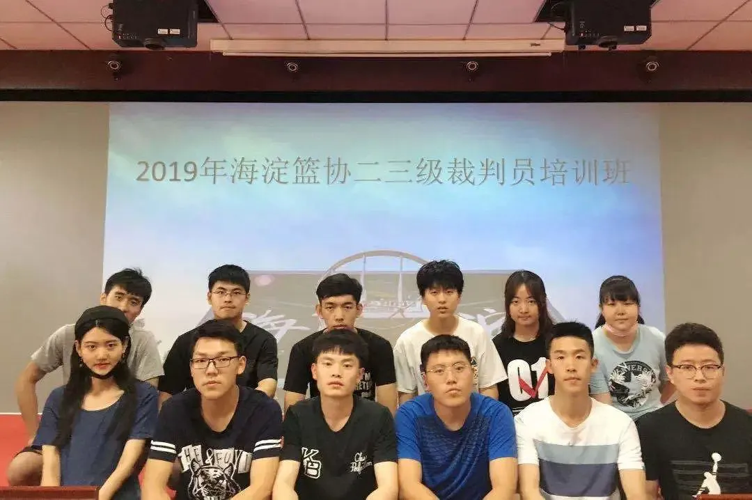 篮球青训营中的体能训练方案有哪些?_0